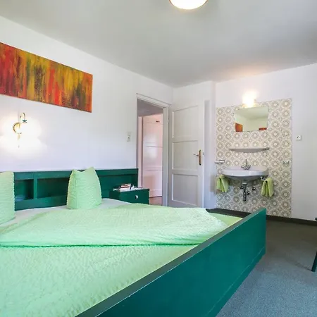 Klaras Haus Laimach Appartement *